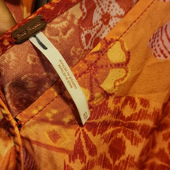 FREE PEOPLE TOP - Picture 3 of 4